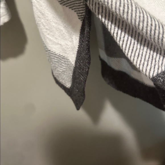 Maurices long sleeve poncho top sz 3 - Picture 5 of 5